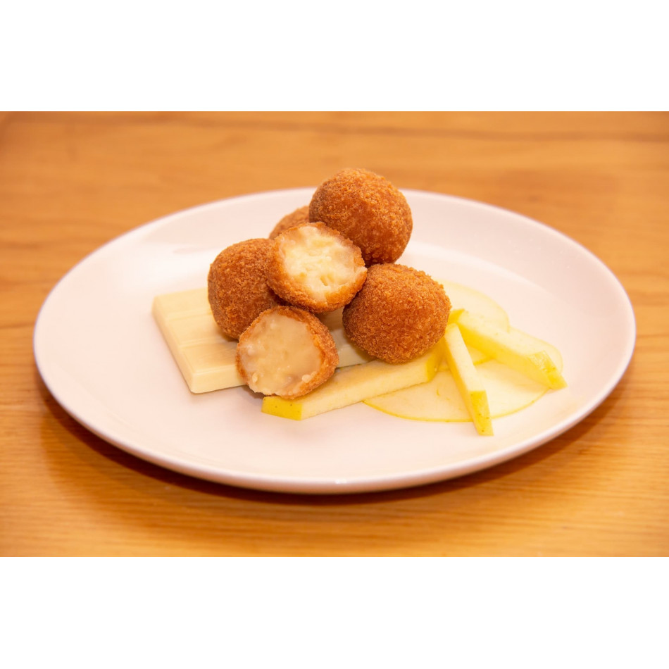 Croqueta de Chocolate Blanco con Manzana